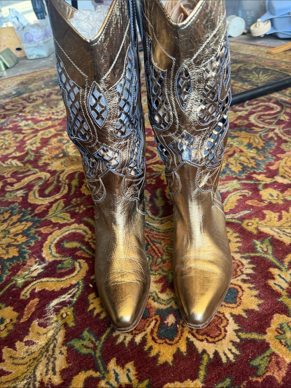 Lenni vtg Metallic Gold bronze Women's Western cutwork Cowboy Boots 9